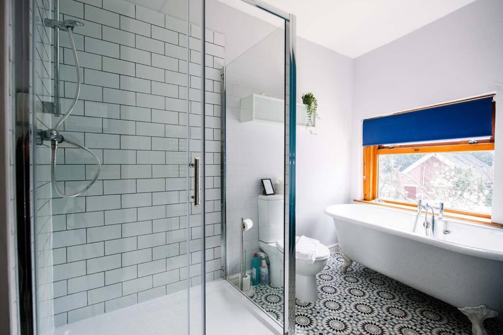 Gorgeous Victorian House Sleeps 6 In Cardiff Villa Luaran gambar