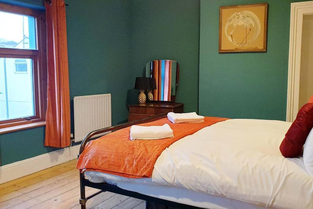 Gorgeous Victorian House Sleeps 6 In Cardiff Villa Luaran gambar