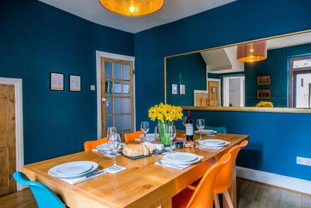 Gorgeous Victorian House Sleeps 6 In Cardiff Villa Luaran gambar